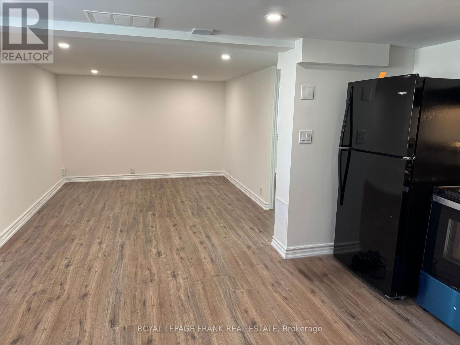 3 - 909 MASSON STREET Image 5