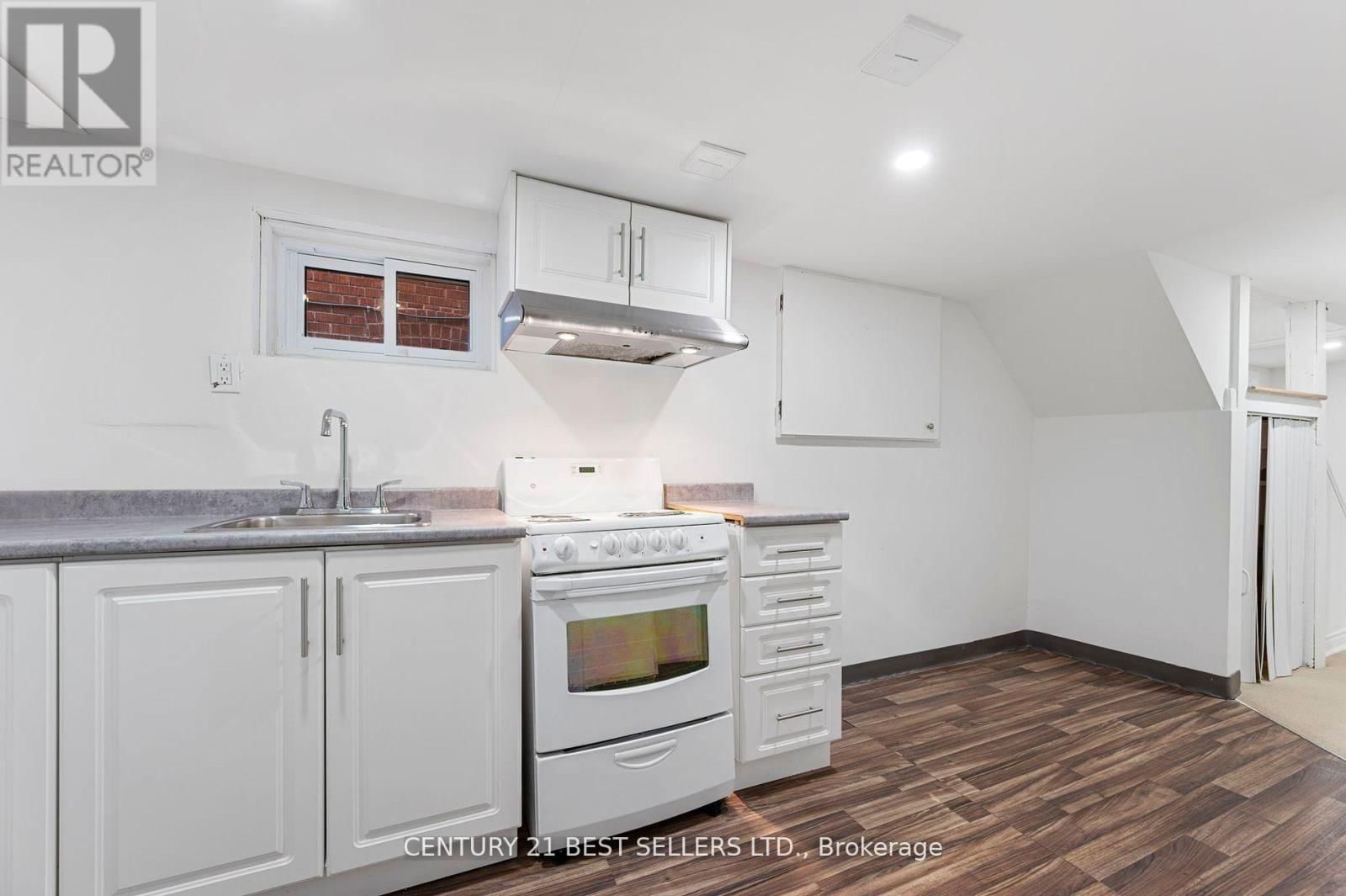 51 HERTLE AVENUE Image 28