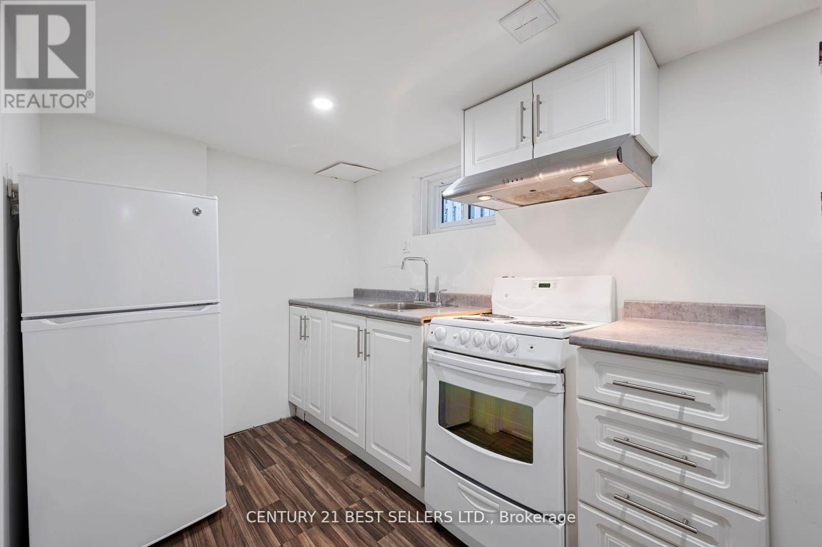 51 HERTLE AVENUE Image 30