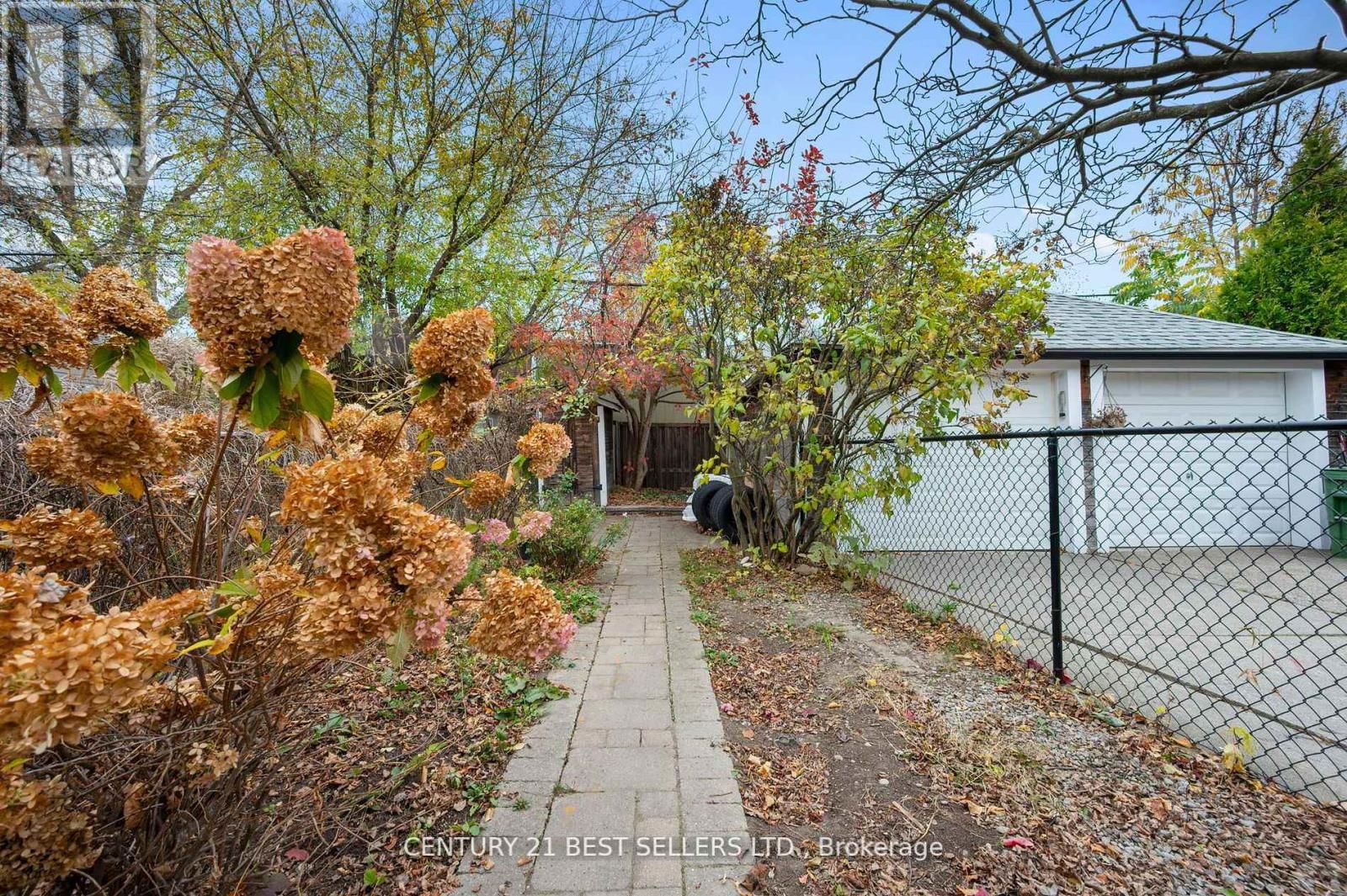 51 HERTLE AVENUE Image 36