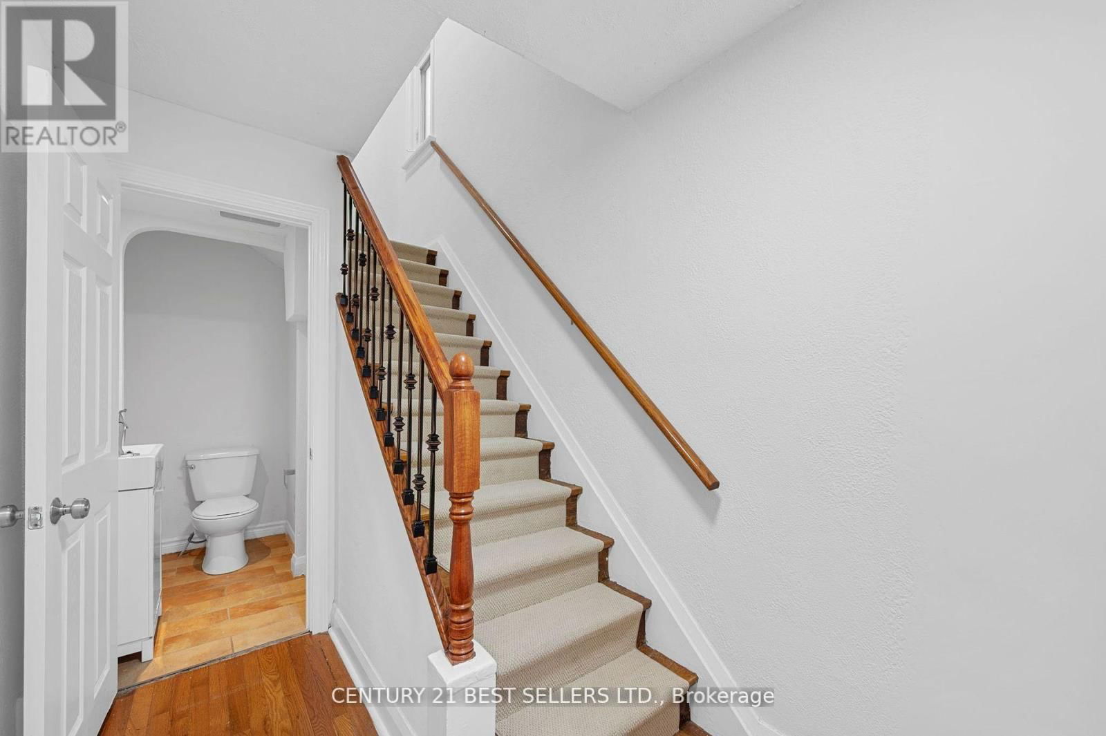 51 HERTLE AVENUE Image 7