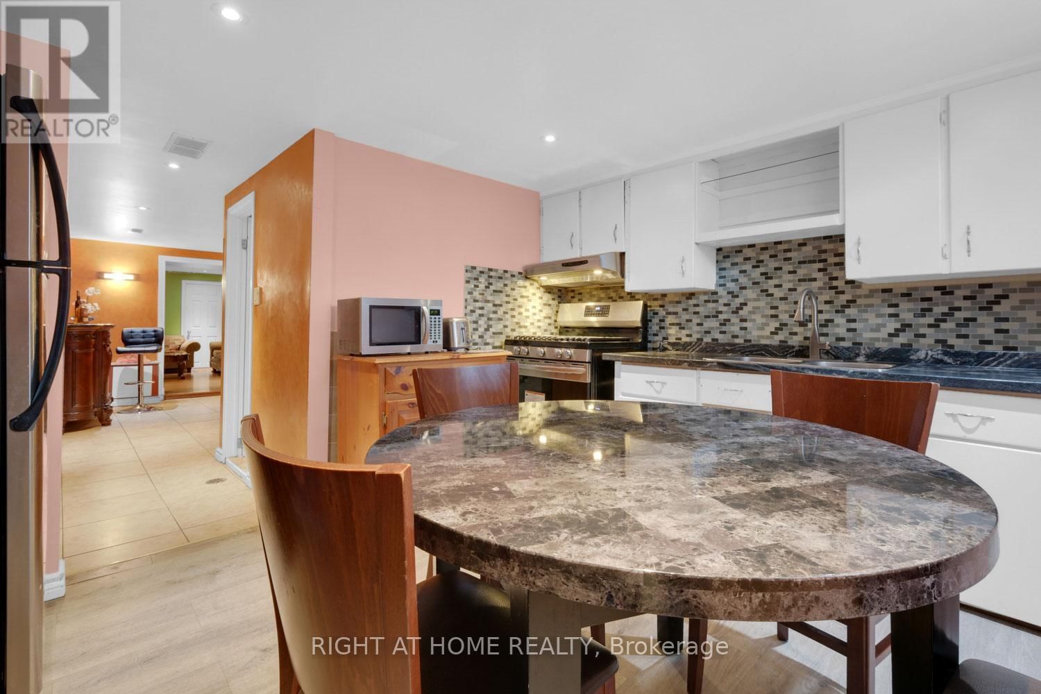 119 ROCHMAN BOULEVARD Image 13