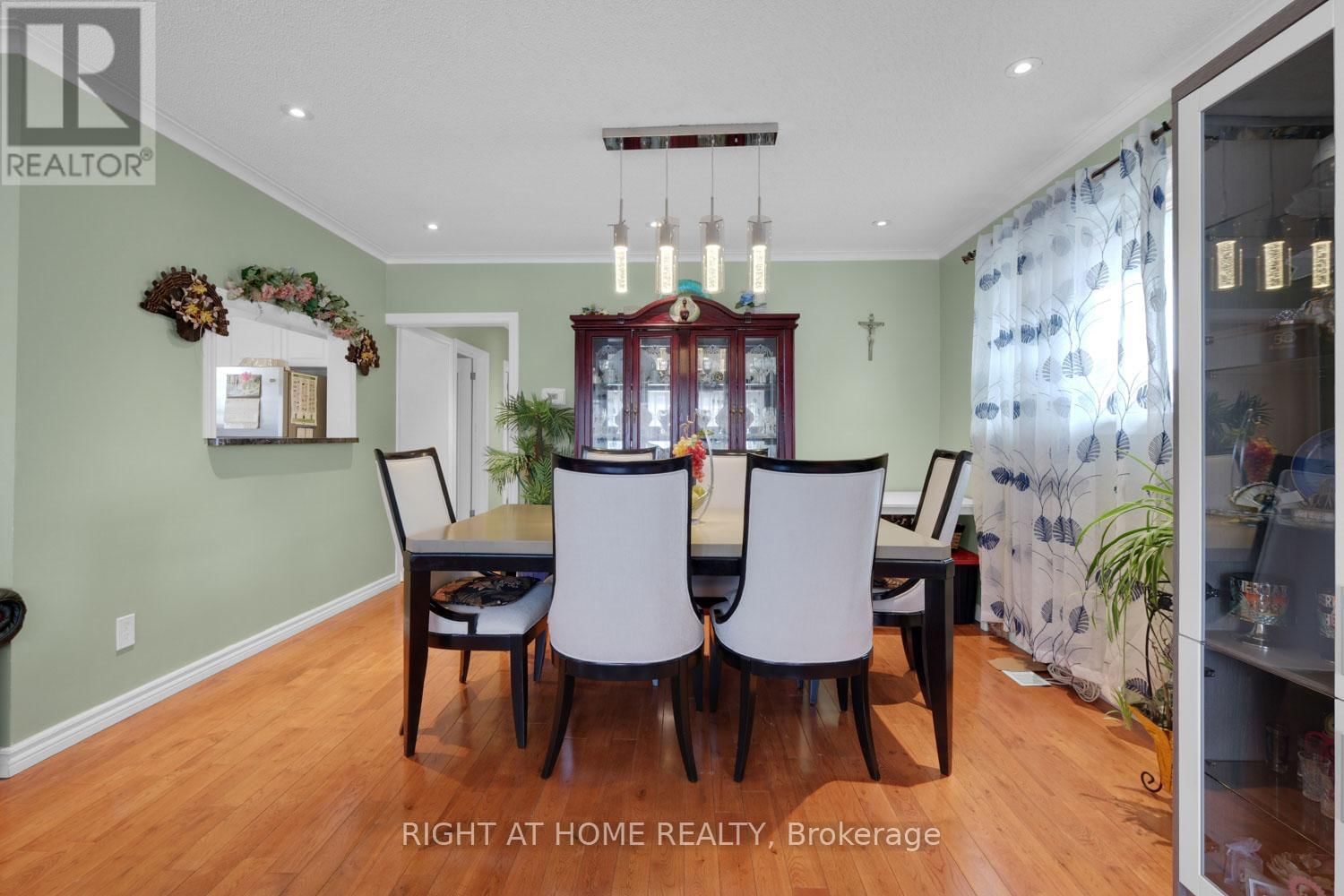 119 ROCHMAN BOULEVARD Image 5