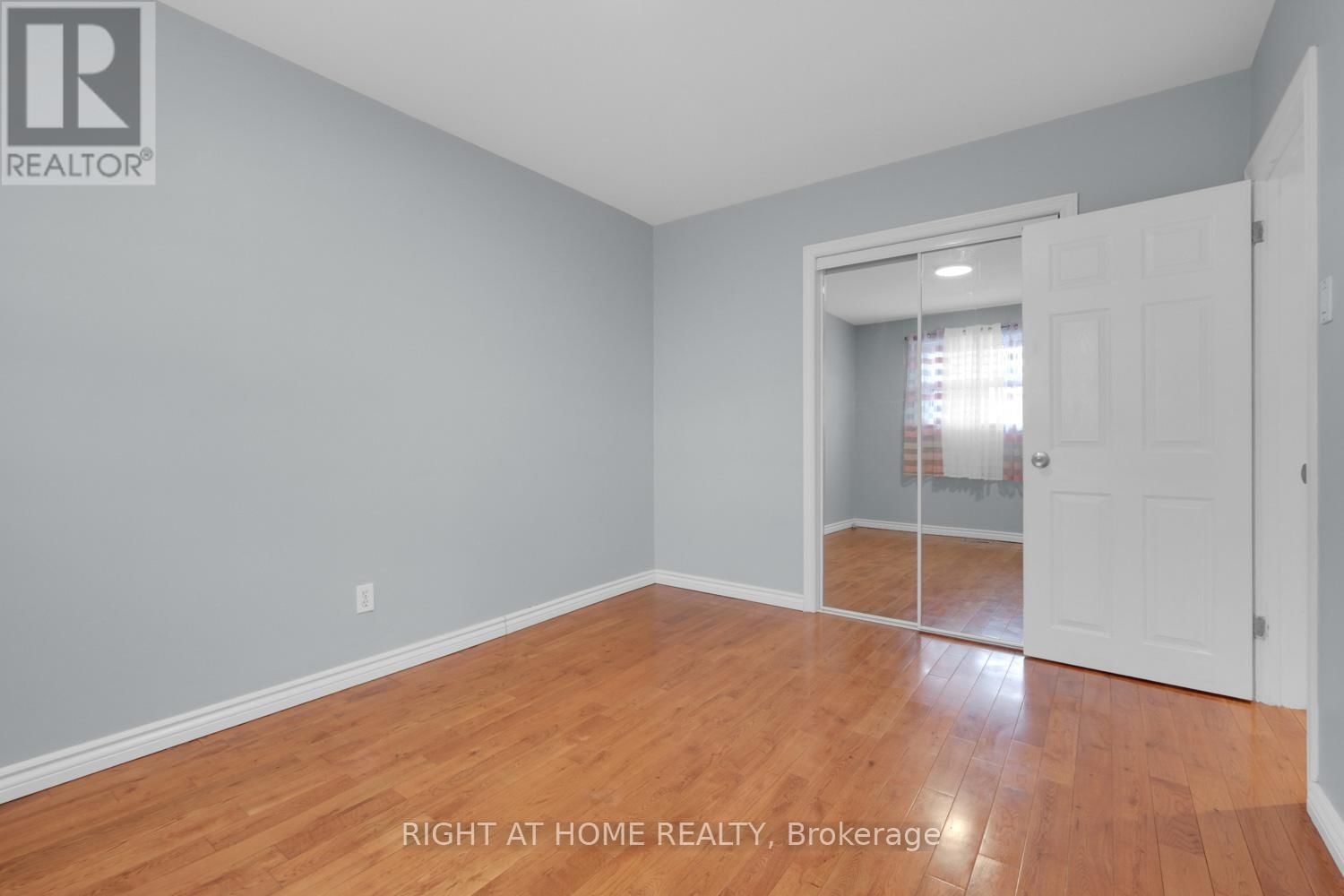 119 ROCHMAN BOULEVARD Image 8