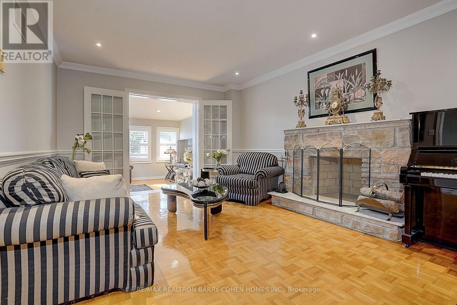 112 AGINCOURT DRIVE Image 12
