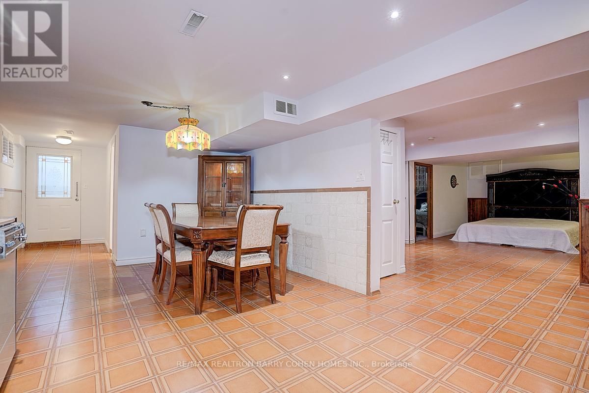 112 AGINCOURT DRIVE Image 25
