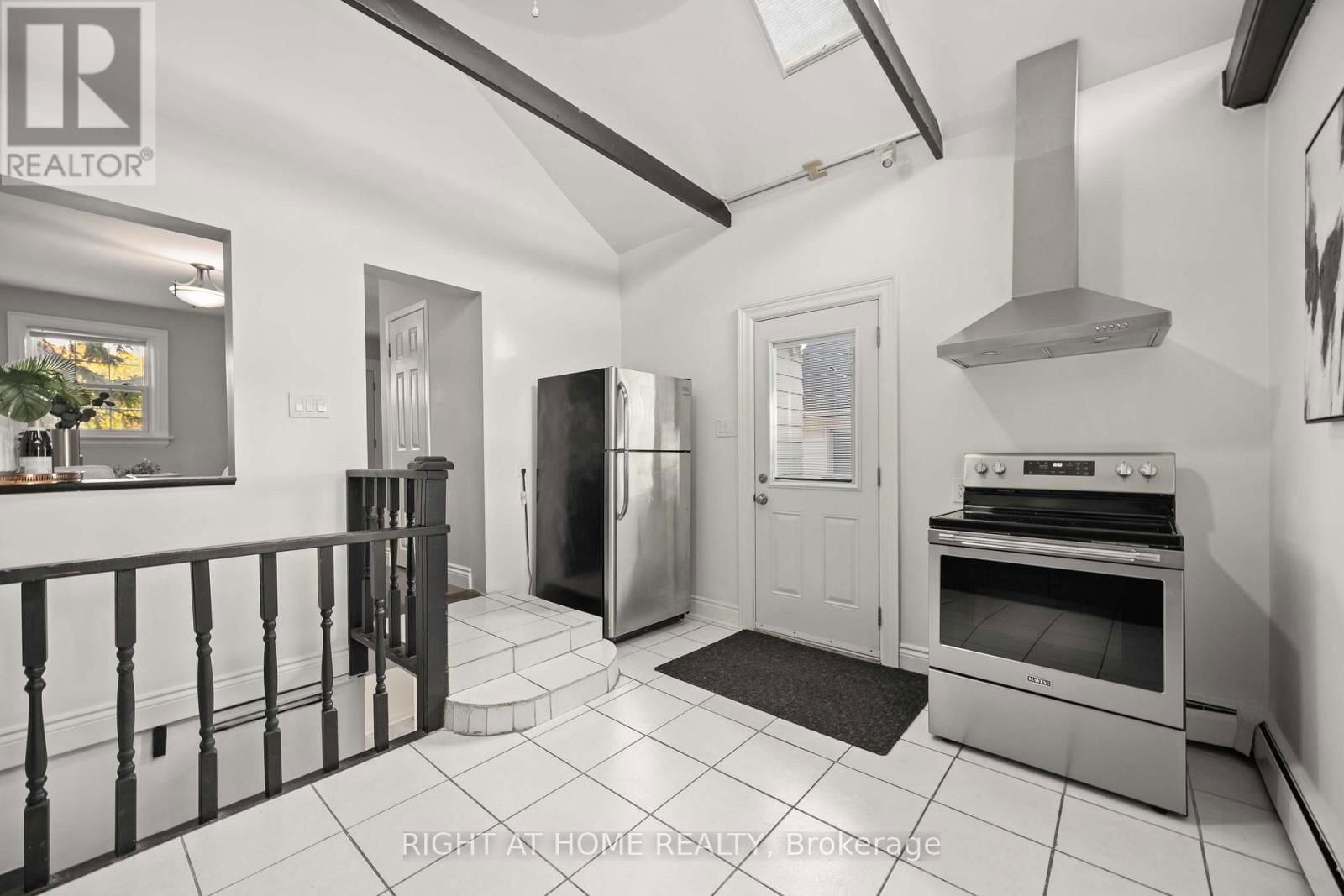 285 OLIVE AVENUE Image 22