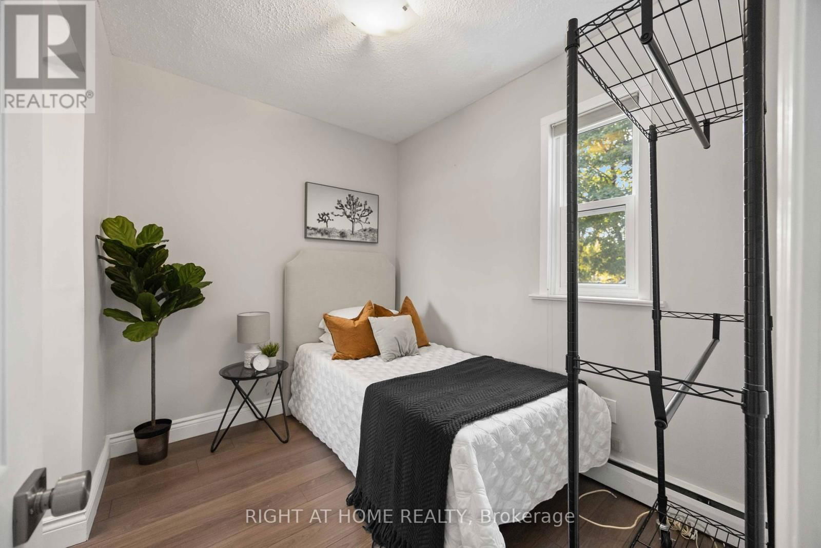 285 OLIVE AVENUE Image 26