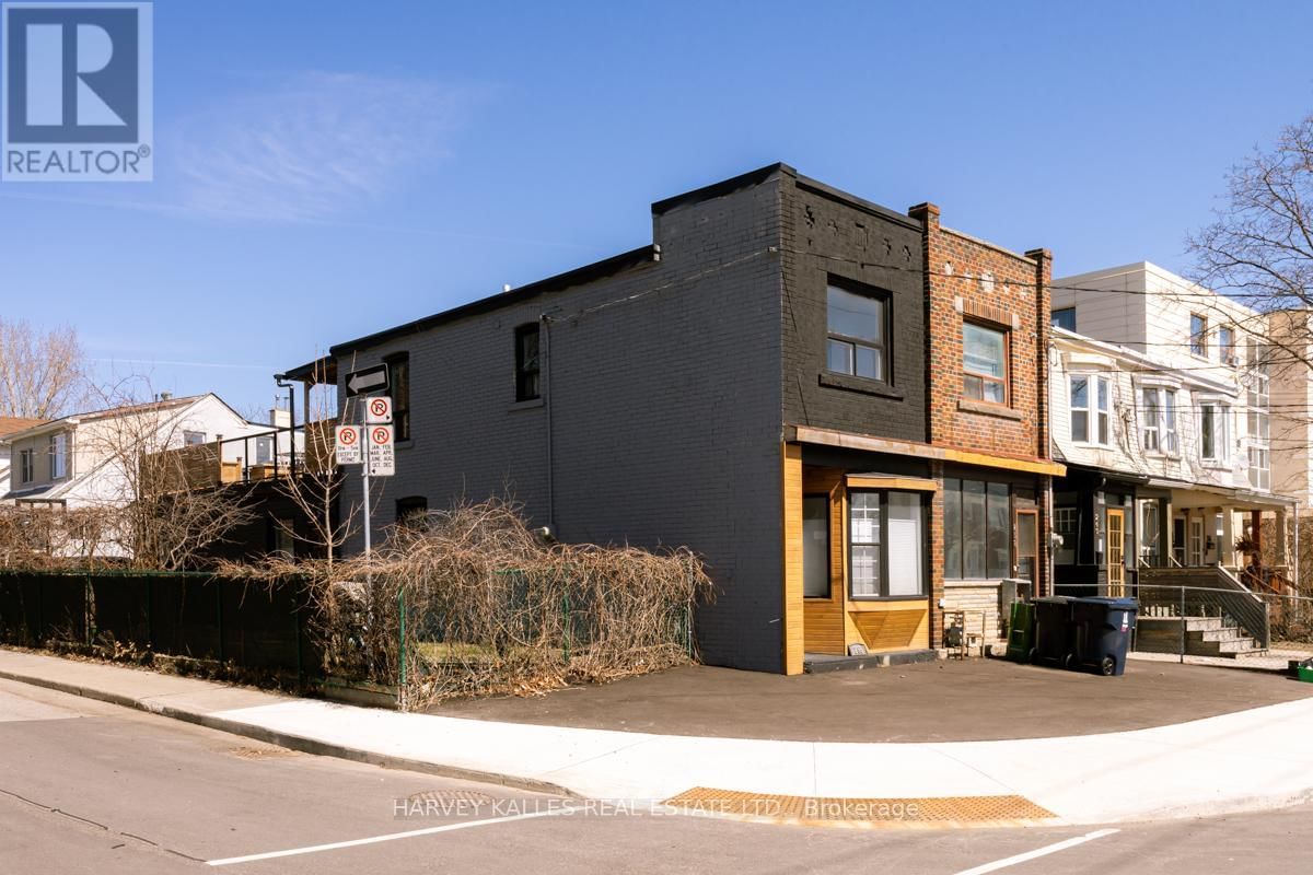 256 SAMMON AVENUE Image 1