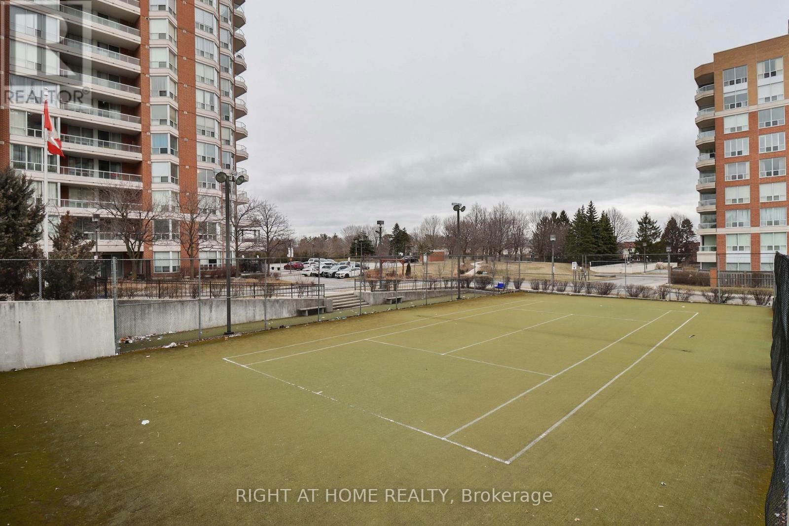 1609 - 410 MCLEVIN AVENUE Image 12