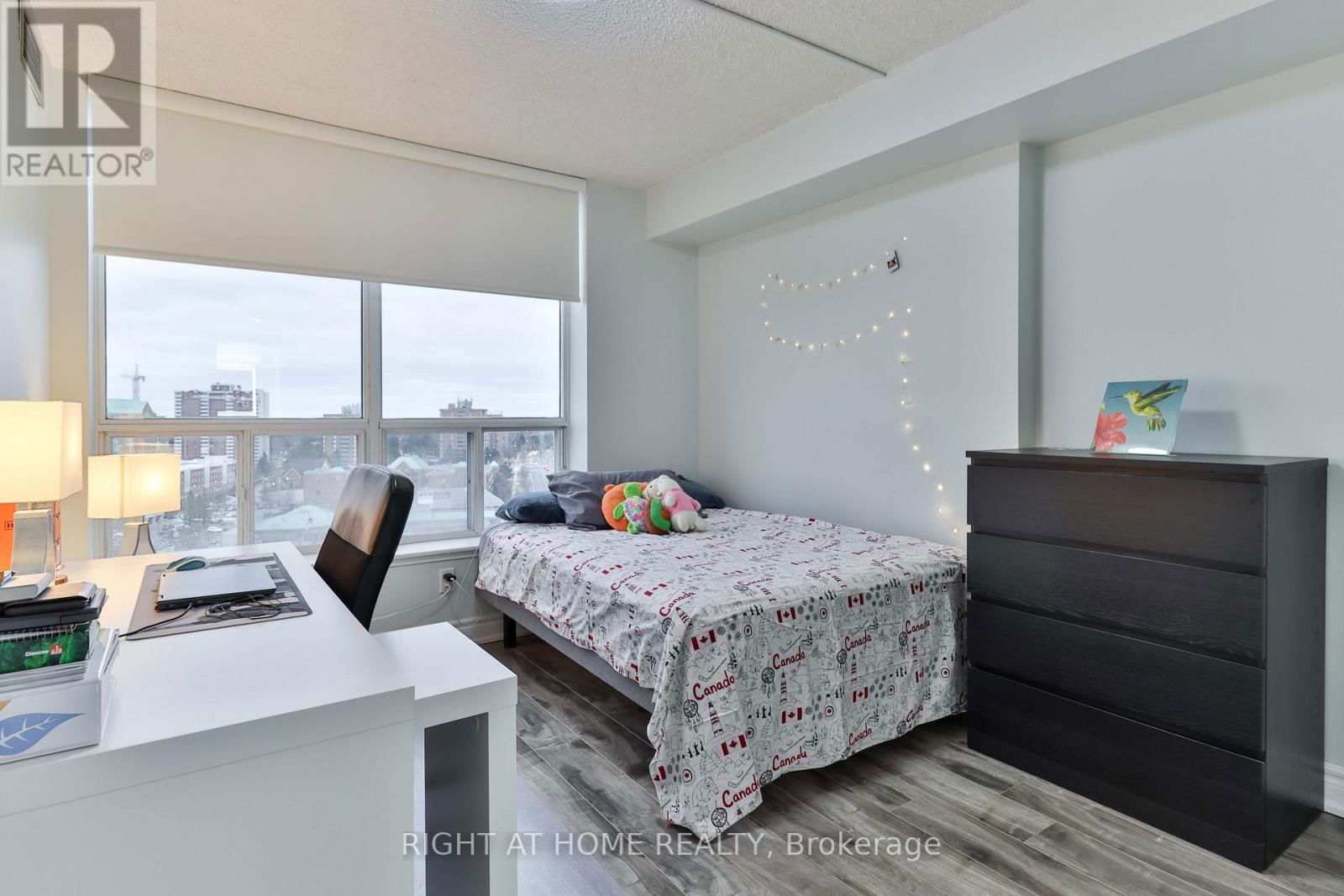 1609 - 410 MCLEVIN AVENUE Image 45