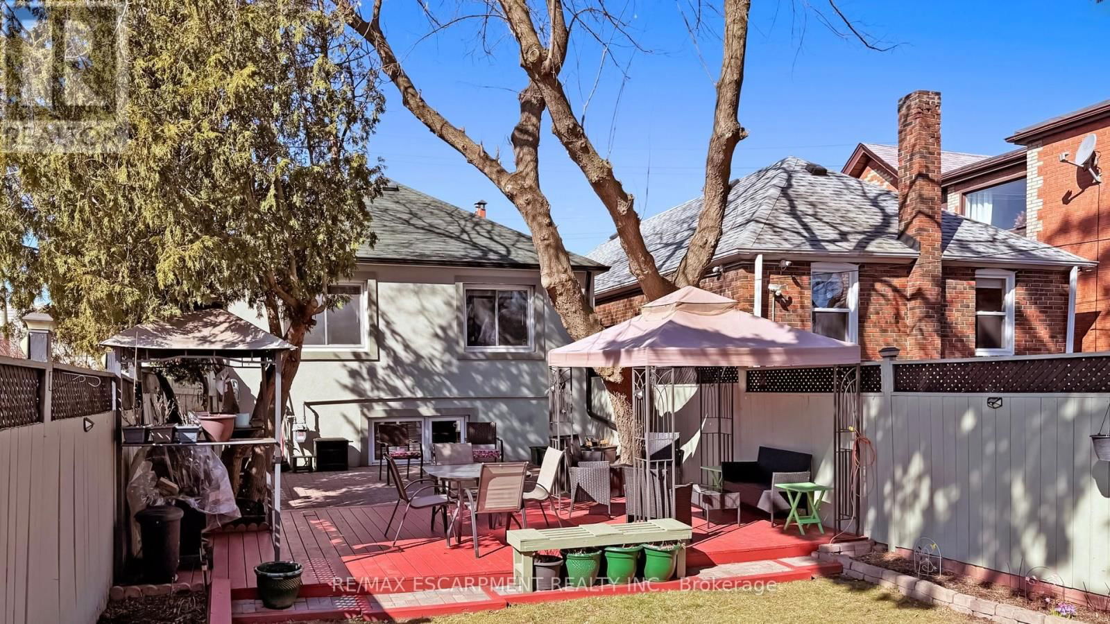 527 VICTORIA PARK AVENUE Image 44