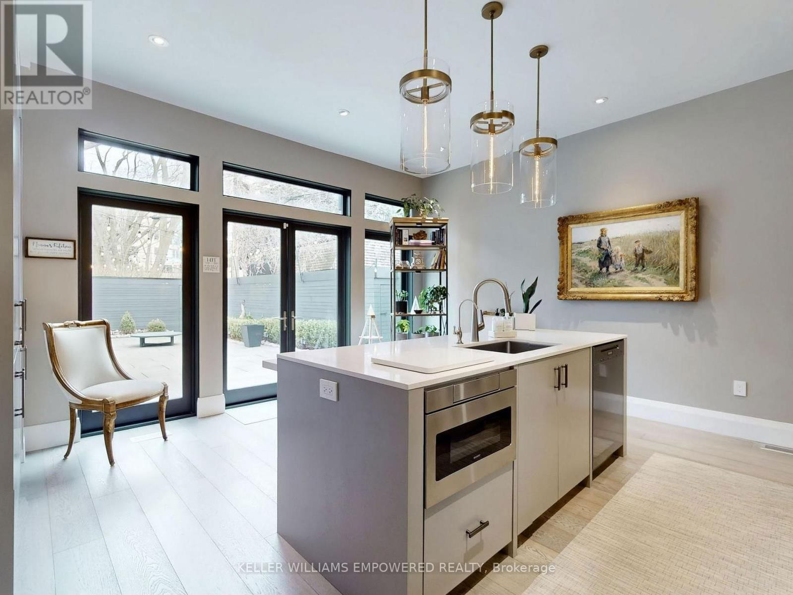 10 WEBSTER AVENUE Image 12