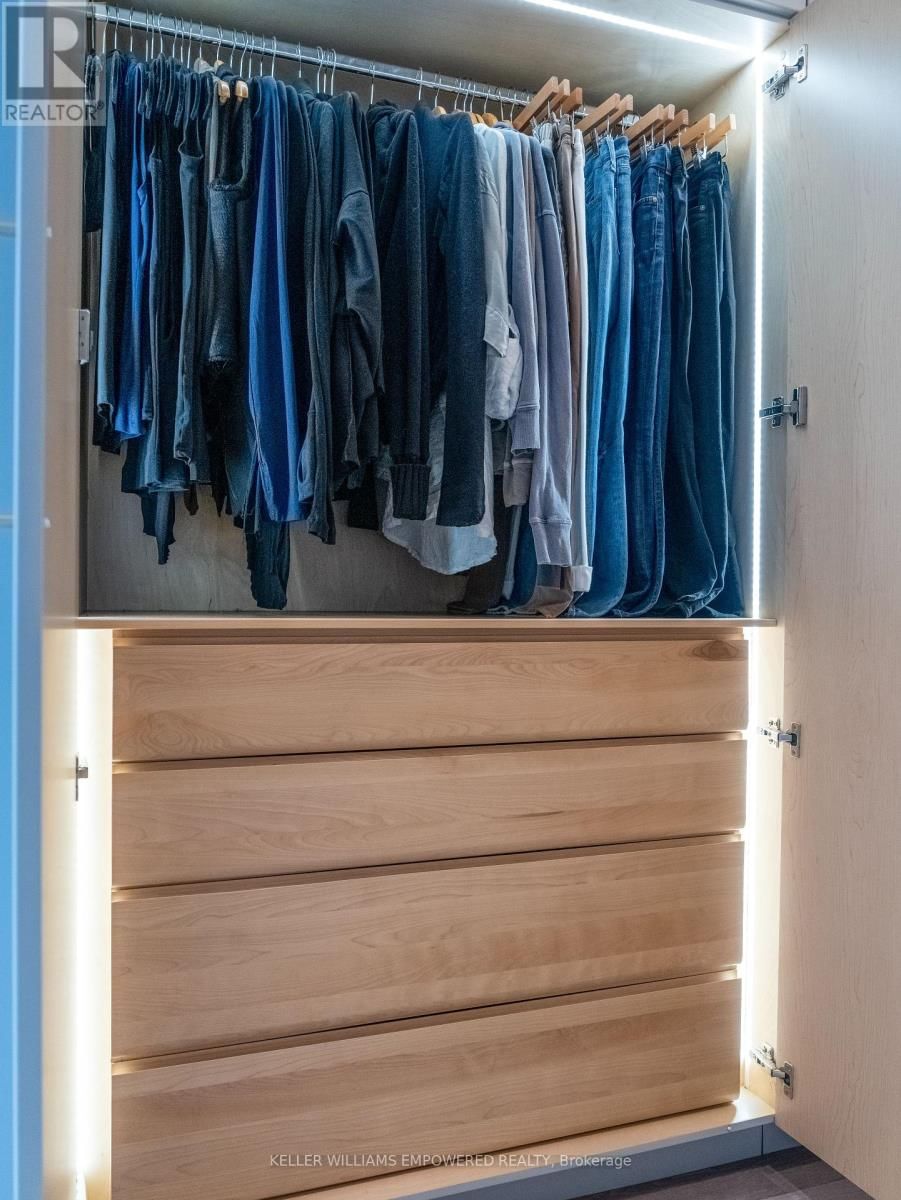 10 WEBSTER AVENUE Image 22