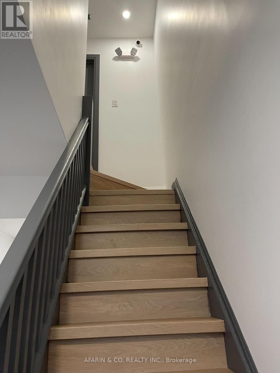 Unit 5 - 79 CEDARVALE AVENUE Image 4