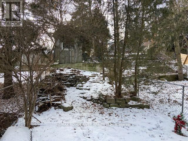 23 WESTLAKE CRESCENT Image 12
