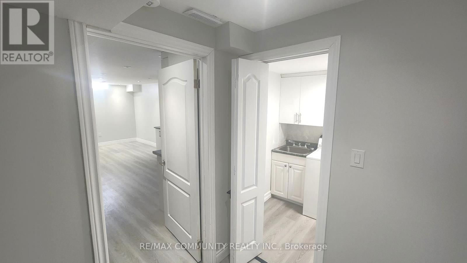Lower - 435 STONEGATE AVENUE Image 2