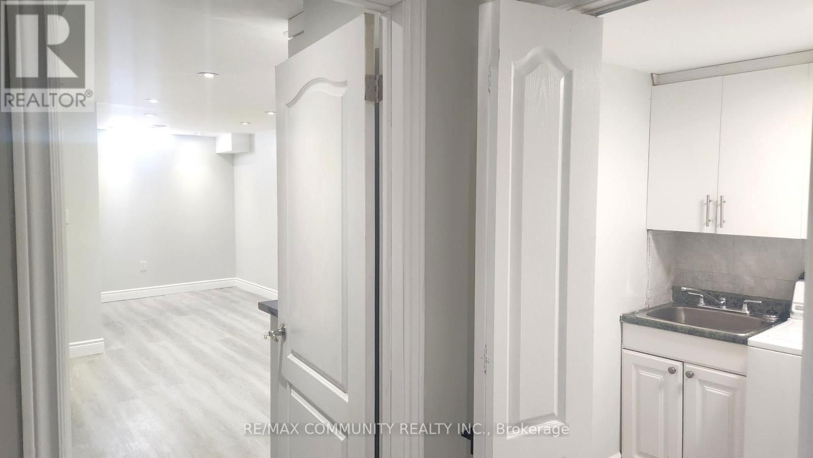 Lower - 435 STONEGATE AVENUE Image 3