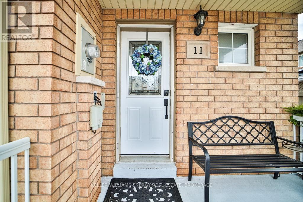 11 PLANTATION COURT Image 3