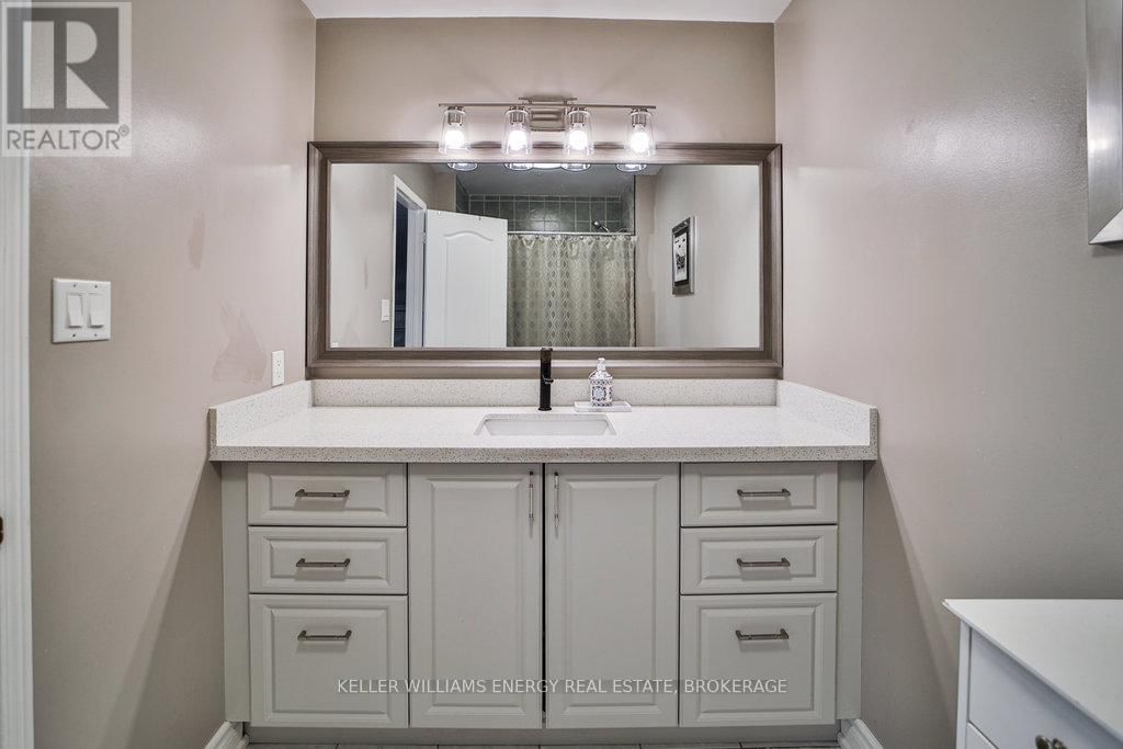 11 PLANTATION COURT Image 36