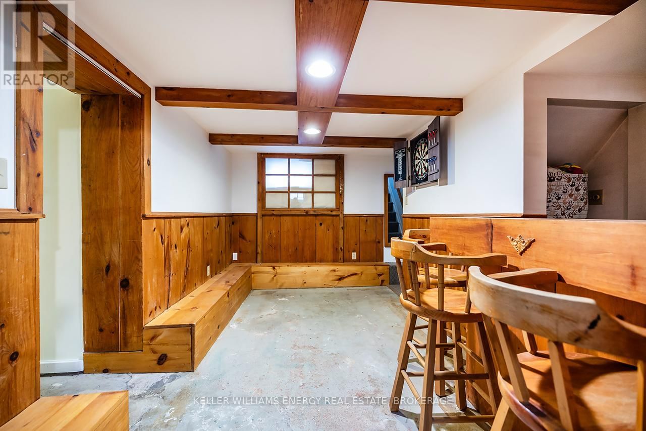 302 DREW STREET Image 26