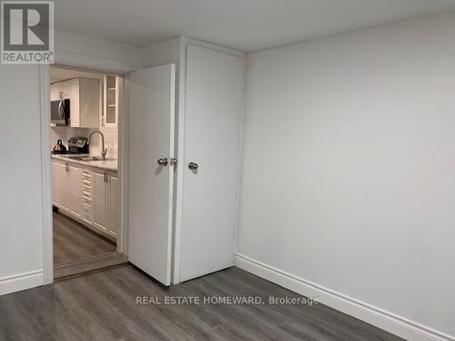 27 TORRENS (BASEMENT) AVENUE Image 11