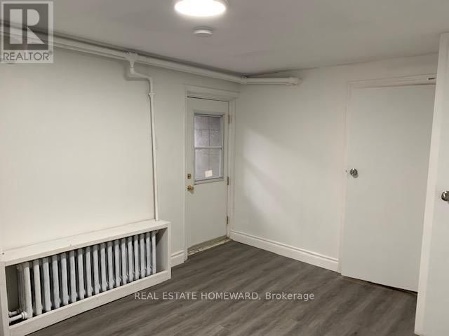 27 TORRENS (BASEMENT) AVENUE Image 13