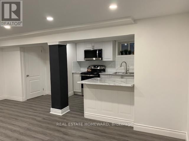 27 TORRENS (BASEMENT) AVENUE Image 17