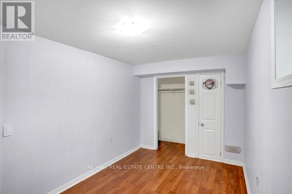 58 AVENUE STREET Image 36