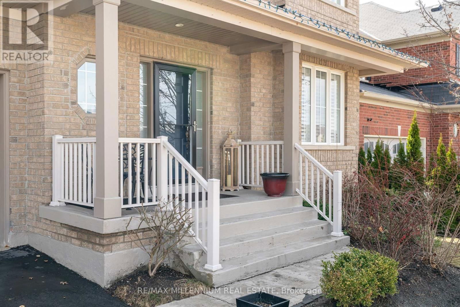 33 BRITANNIA AVENUE EAST Image 4