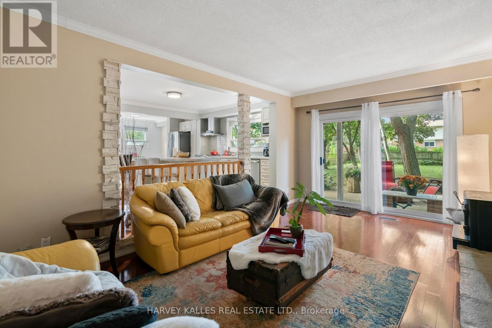 1890 SPRUCE HILL ROAD Image 12