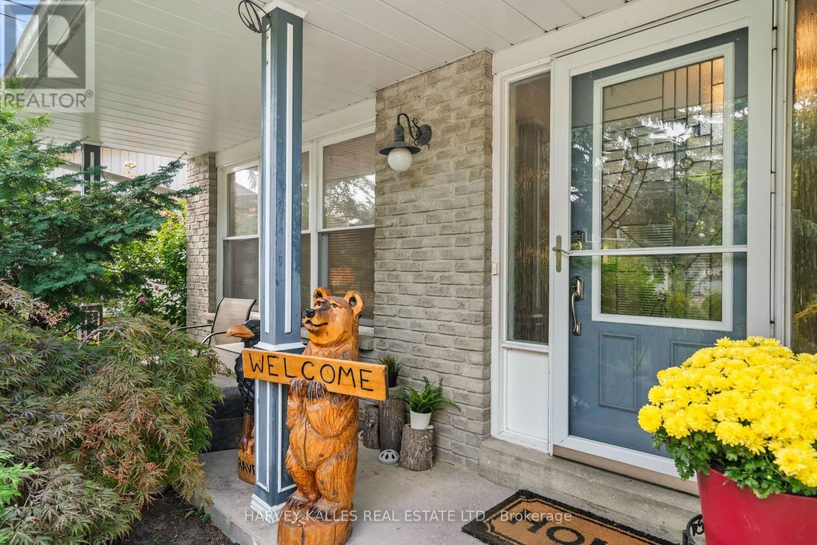 1890 SPRUCE HILL ROAD Image 37