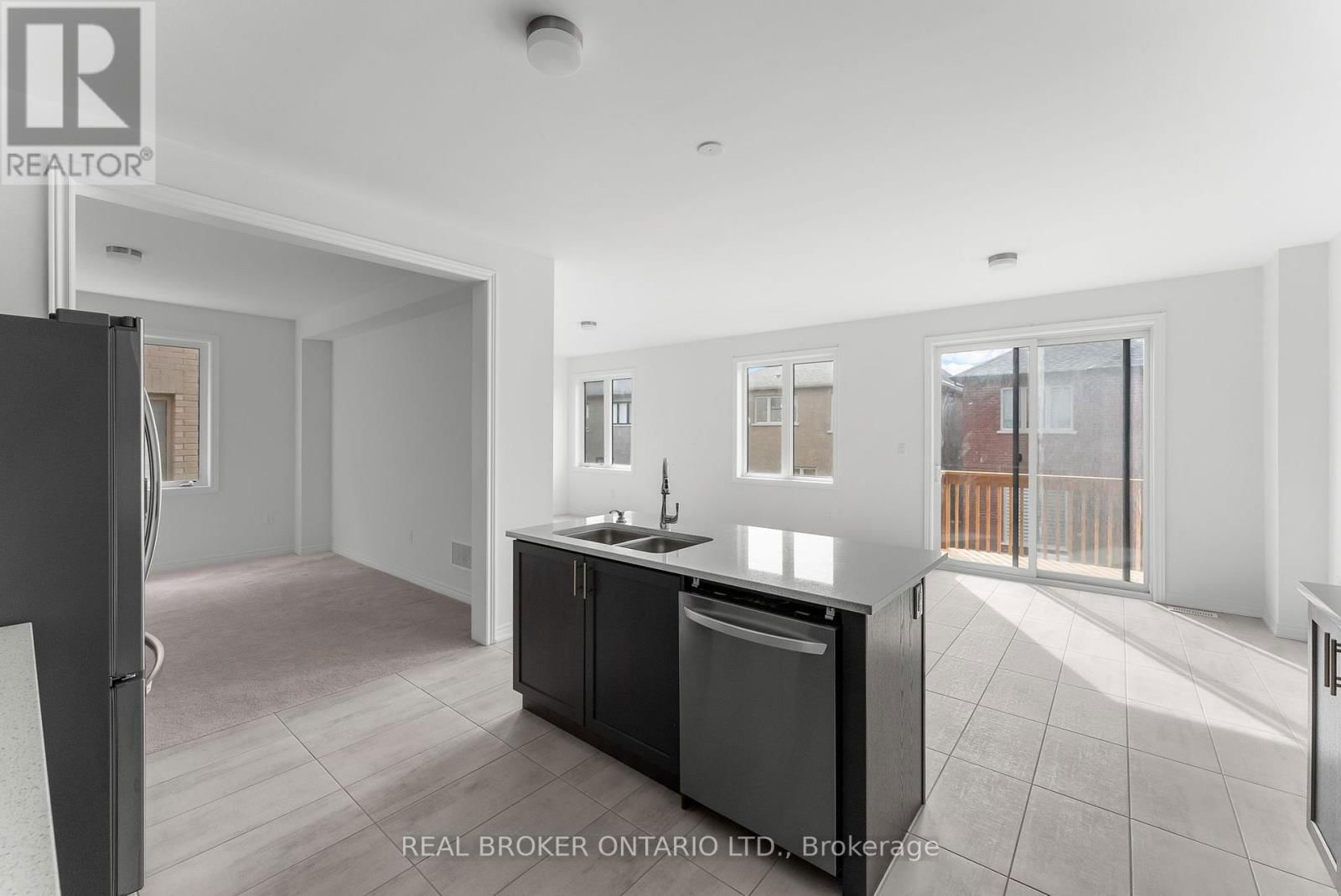 2072 CHRIS MASON STREET Image 11