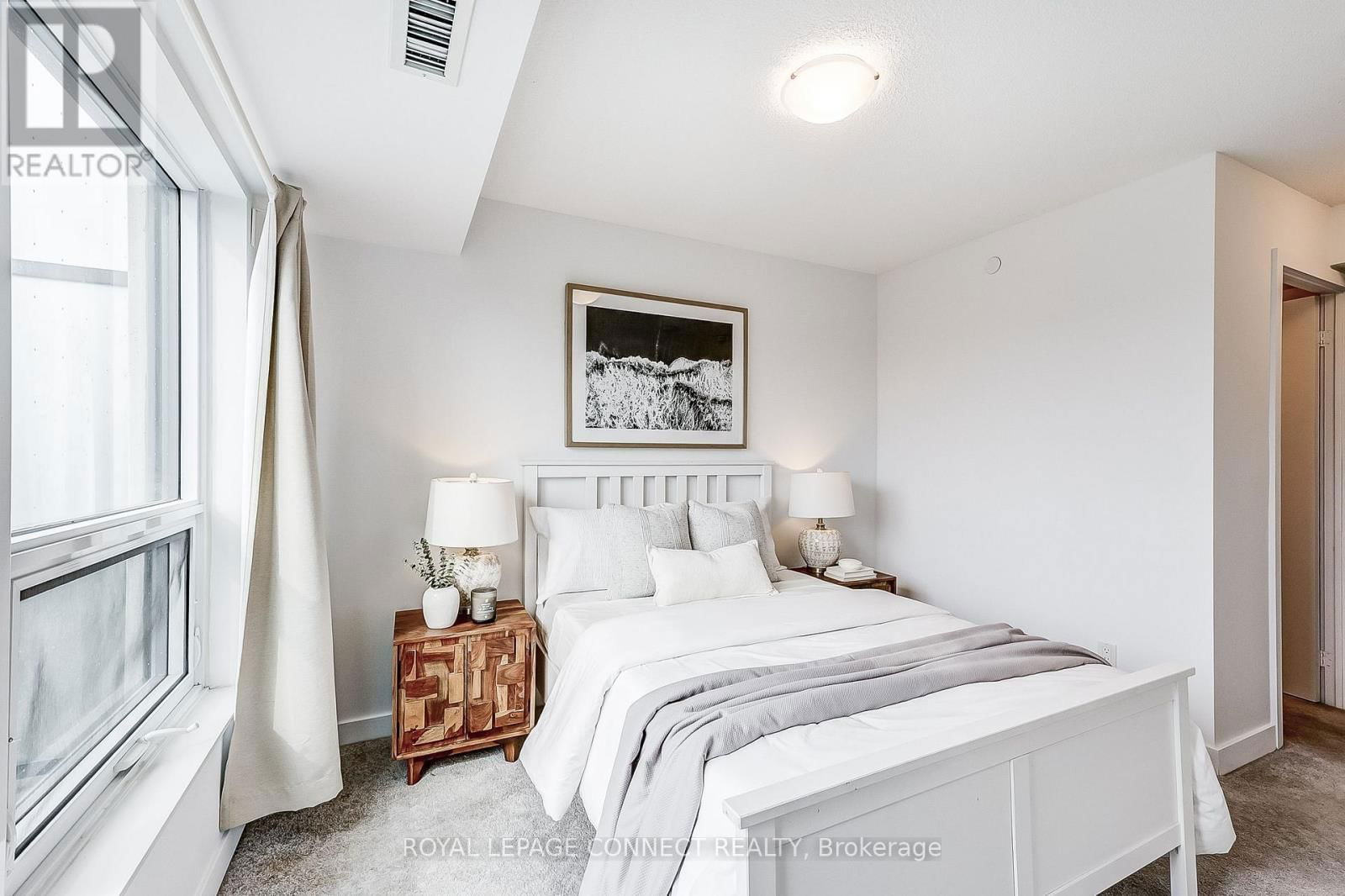 321 - 8 TRENT AVENUE Image 14