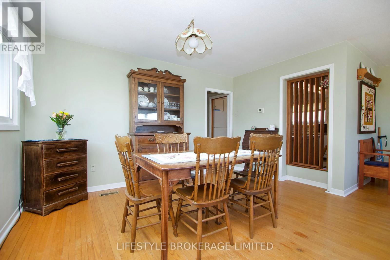 40 ASH STREET Image 16