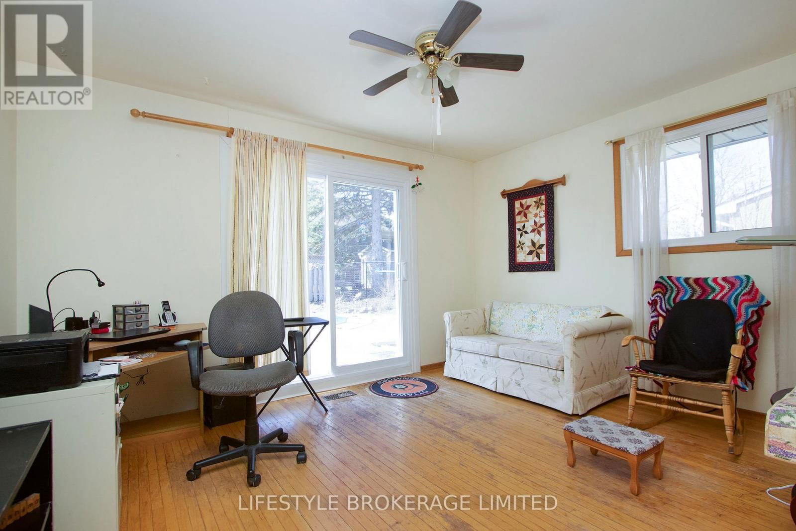 40 ASH STREET Image 24