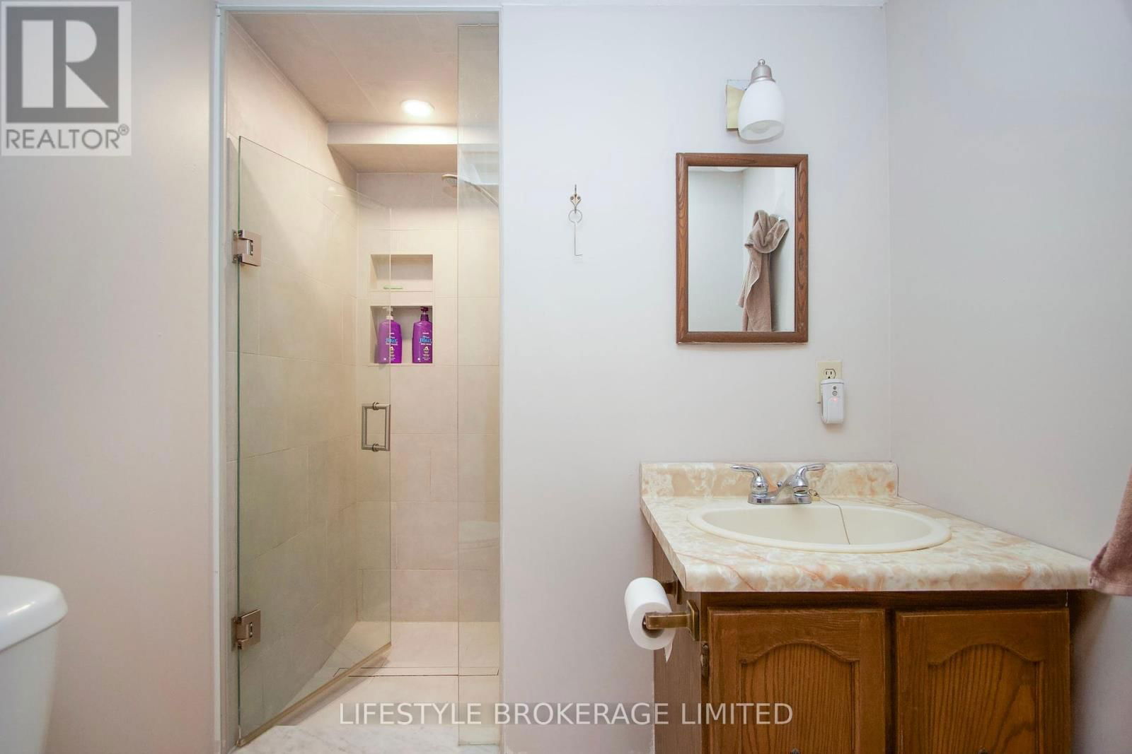 40 ASH STREET Image 33
