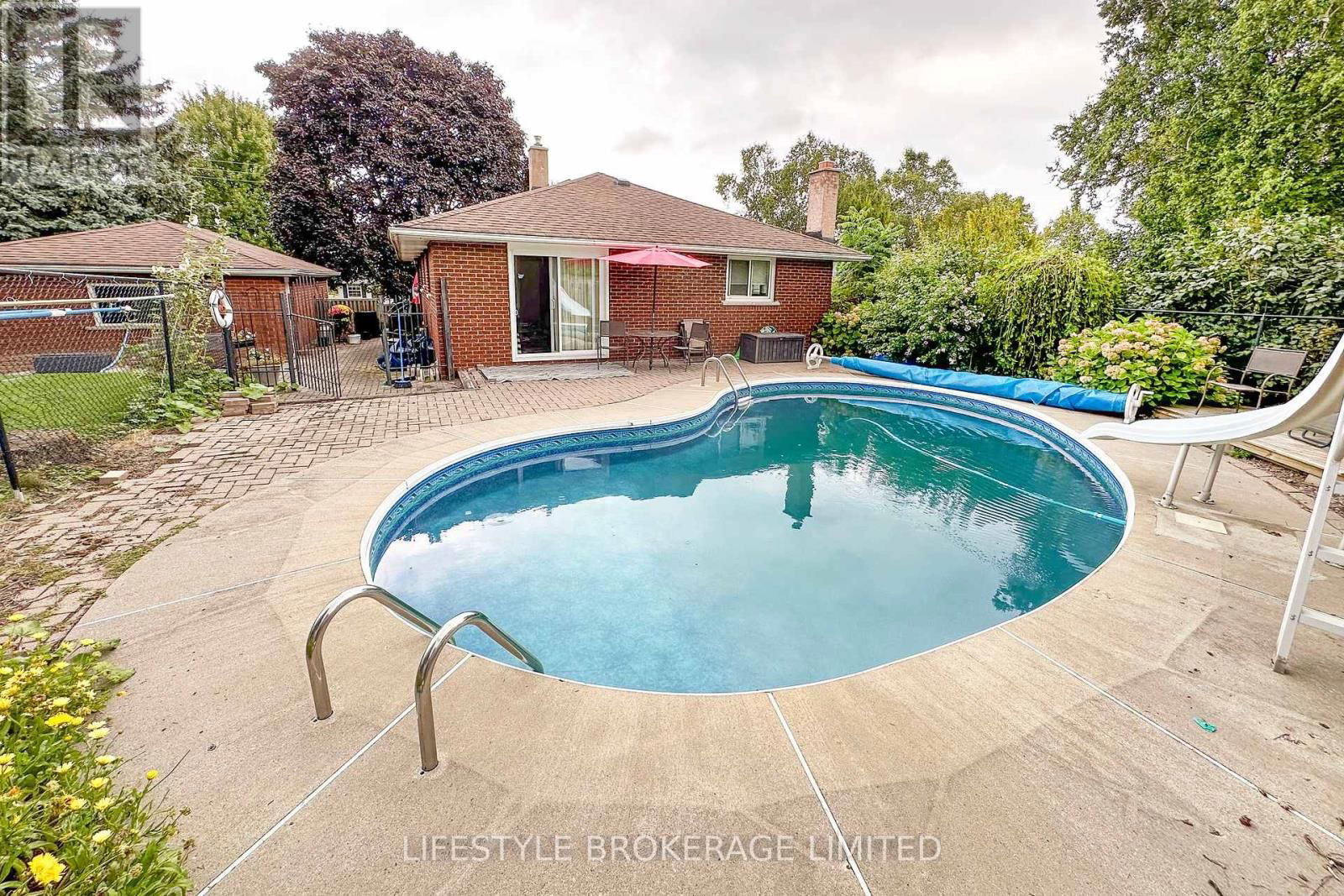 40 ASH STREET Image 9