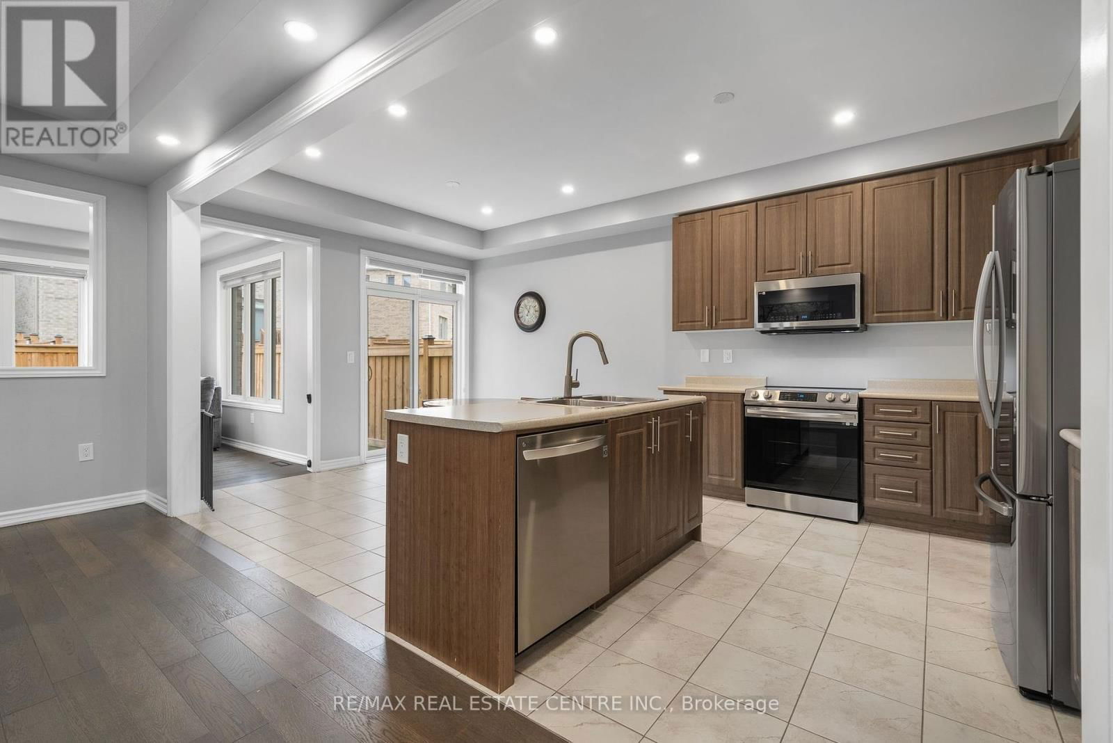 1231 GRAHAM CLAPP AVENUE Image 2