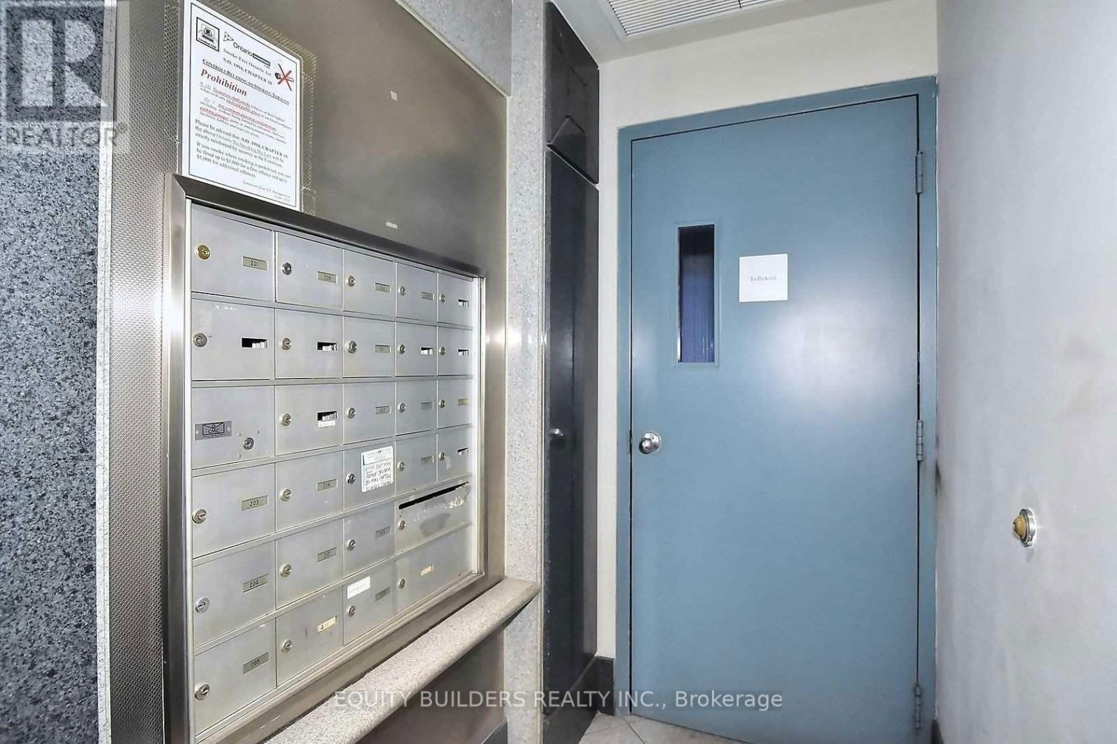 302-B&C - 80 CORPORATE DRIVE Image 23