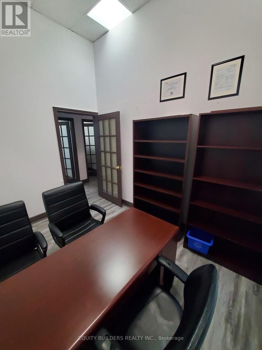 302-B&C - 80 CORPORATE DRIVE Image 3