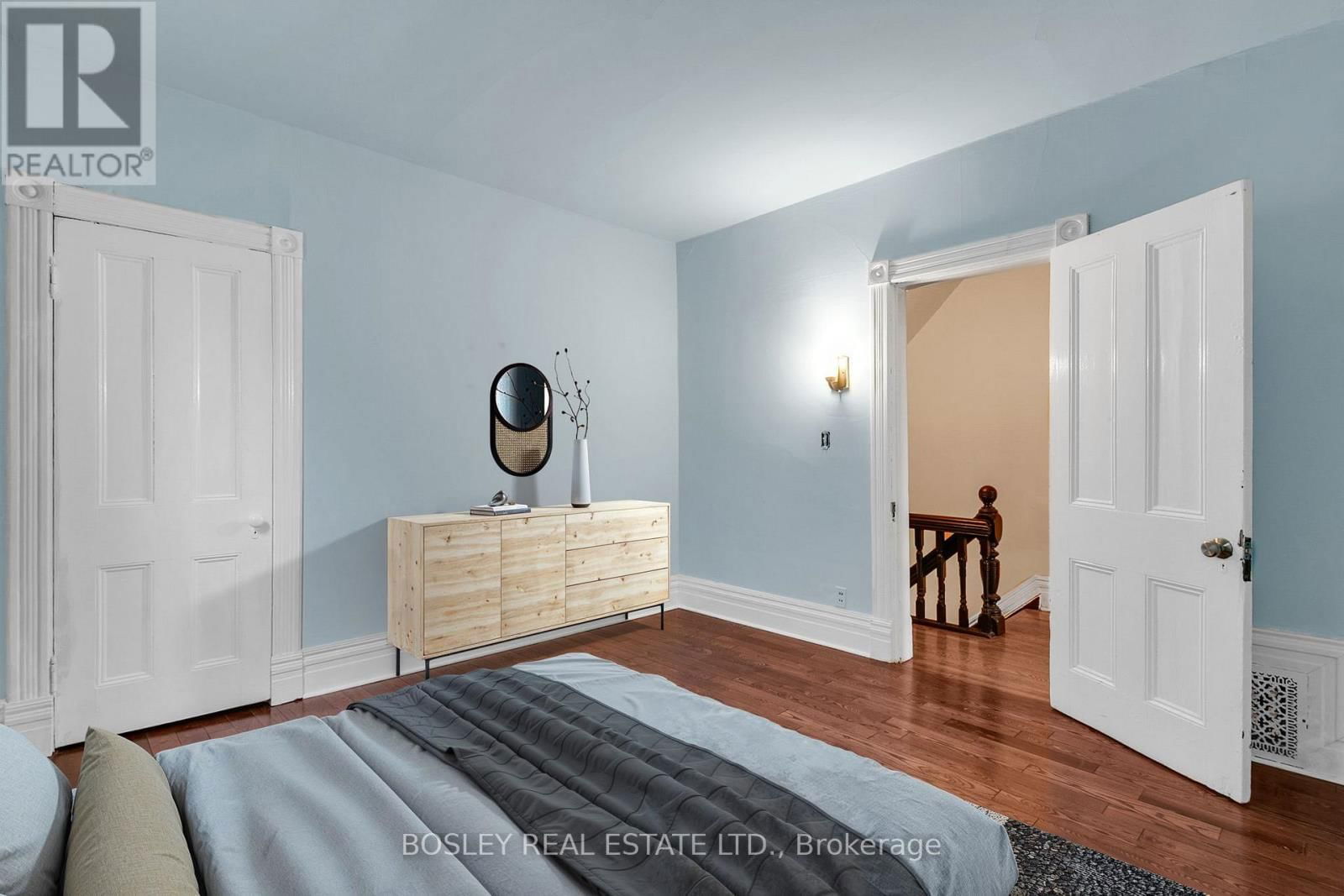 133 CARLAW AVENUE Image 11
