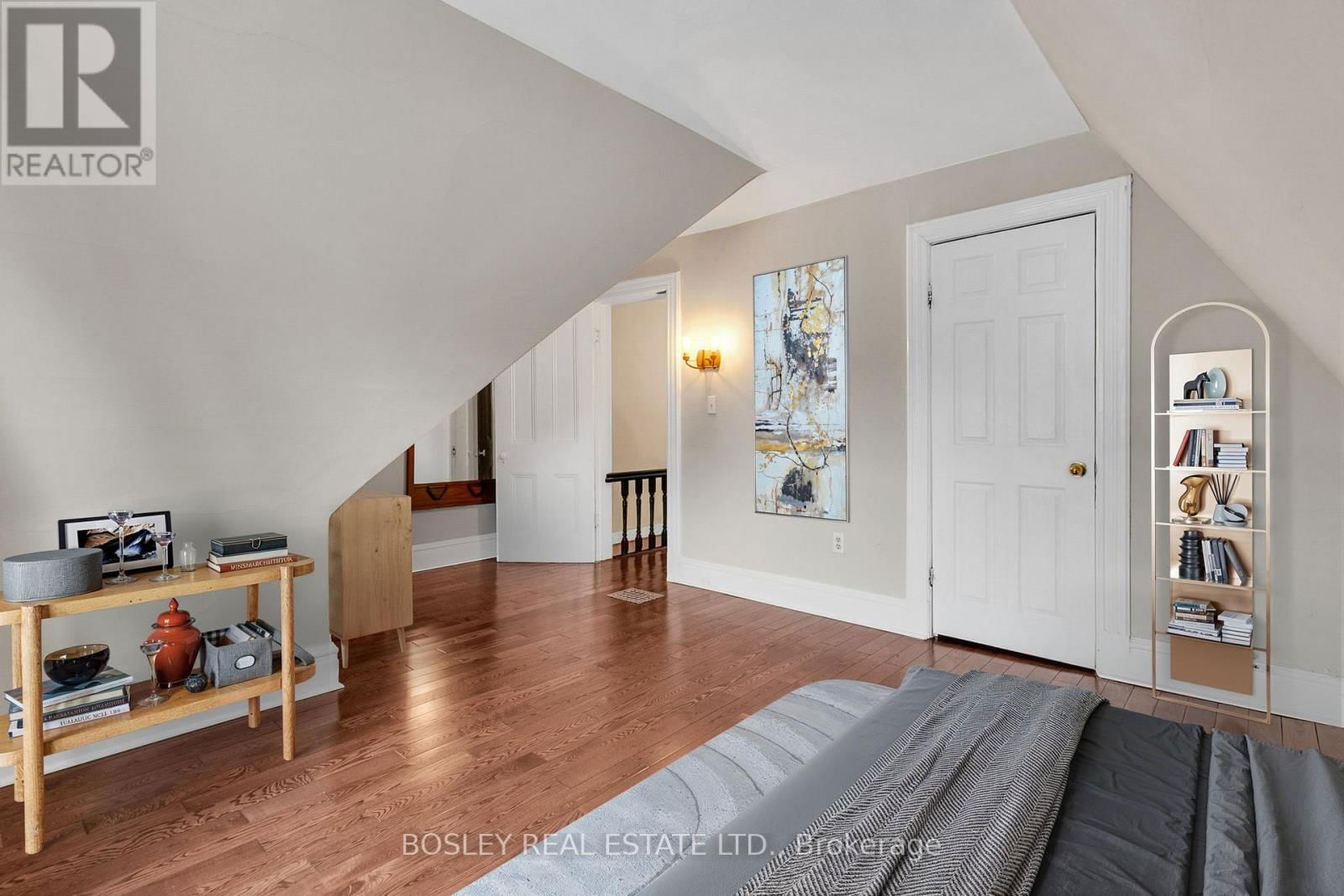 133 CARLAW AVENUE Image 19