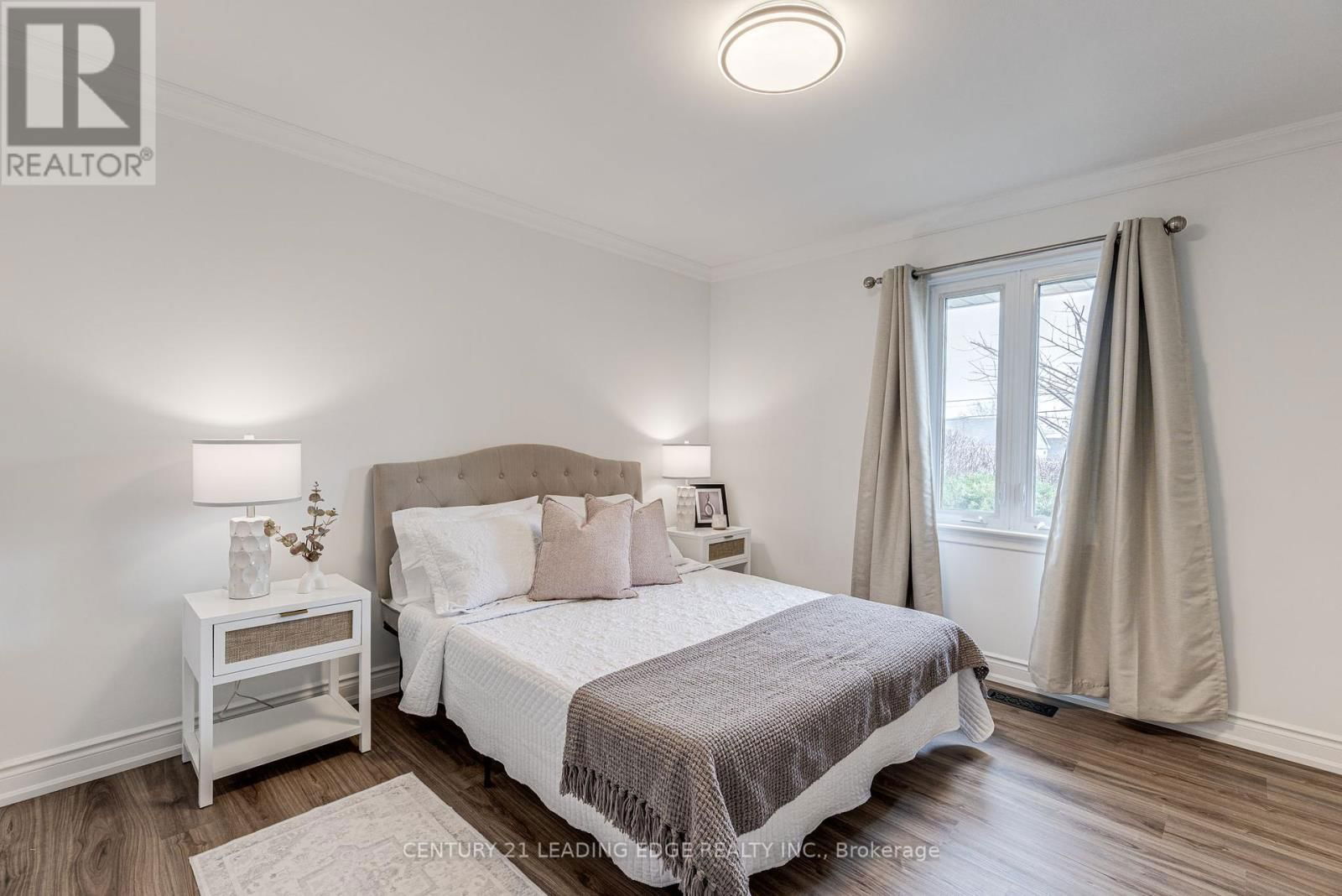116 BROADVIEW AVENUE Image 17