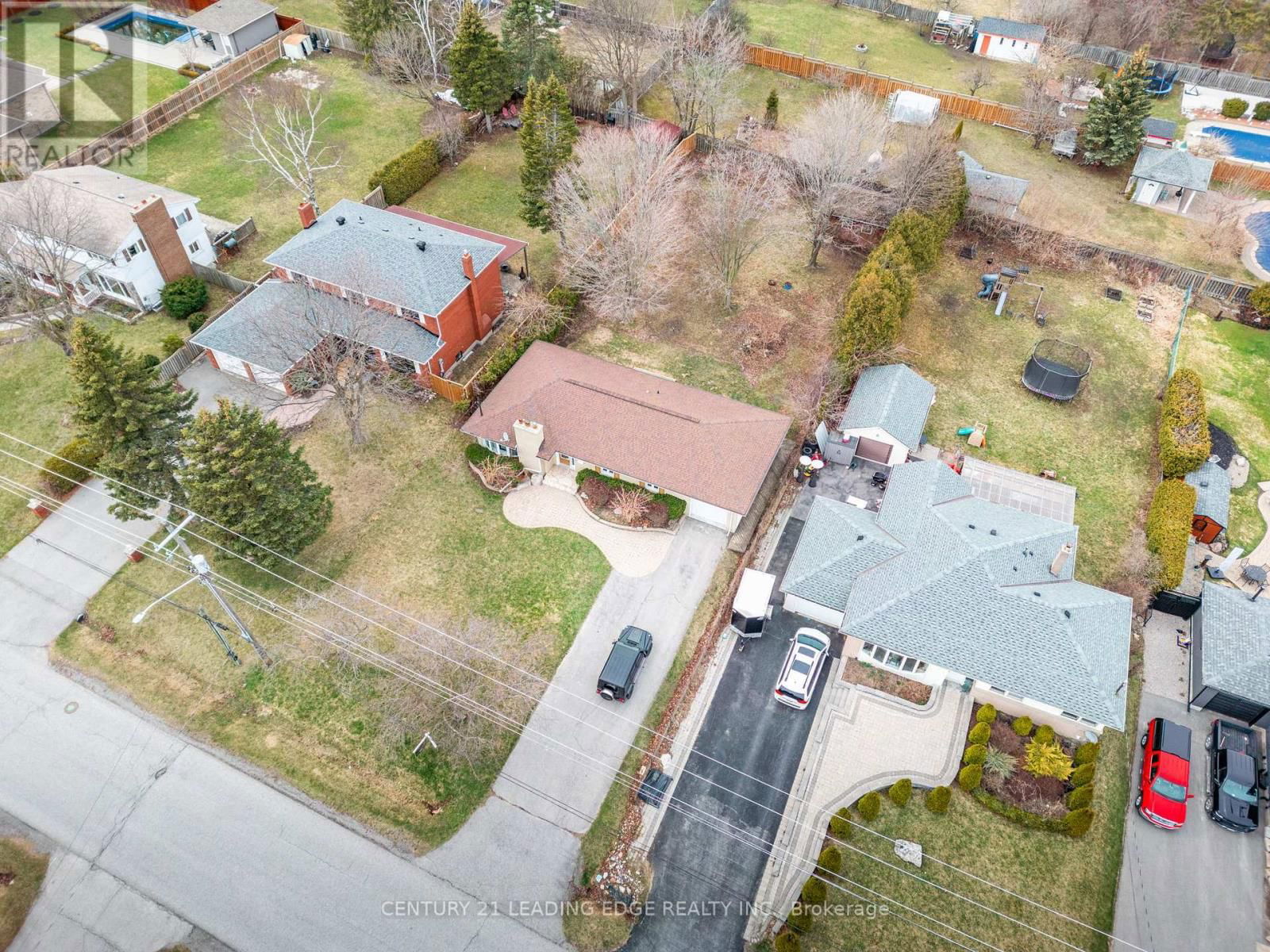 116 BROADVIEW AVENUE Image 34