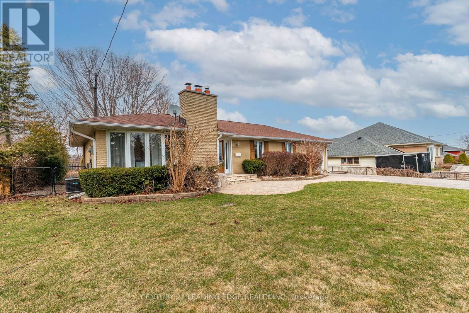 116 BROADVIEW AVENUE Image 38