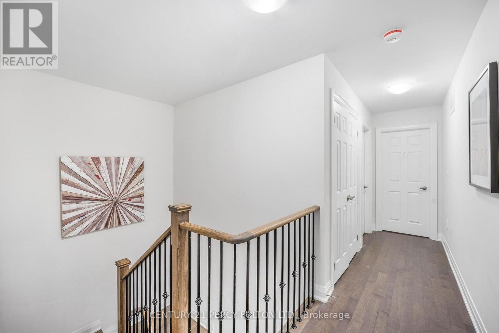 343 NORTHGLEN BOULEVARD WEST Image 17