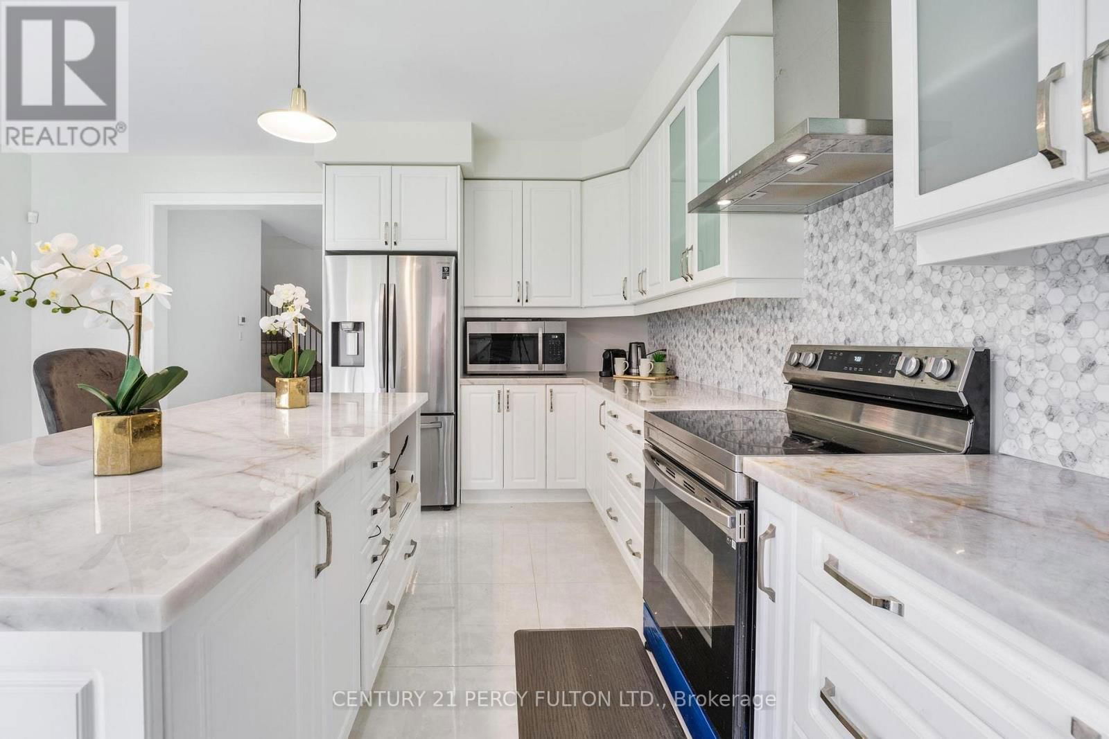 343 NORTHGLEN BOULEVARD WEST Image 2