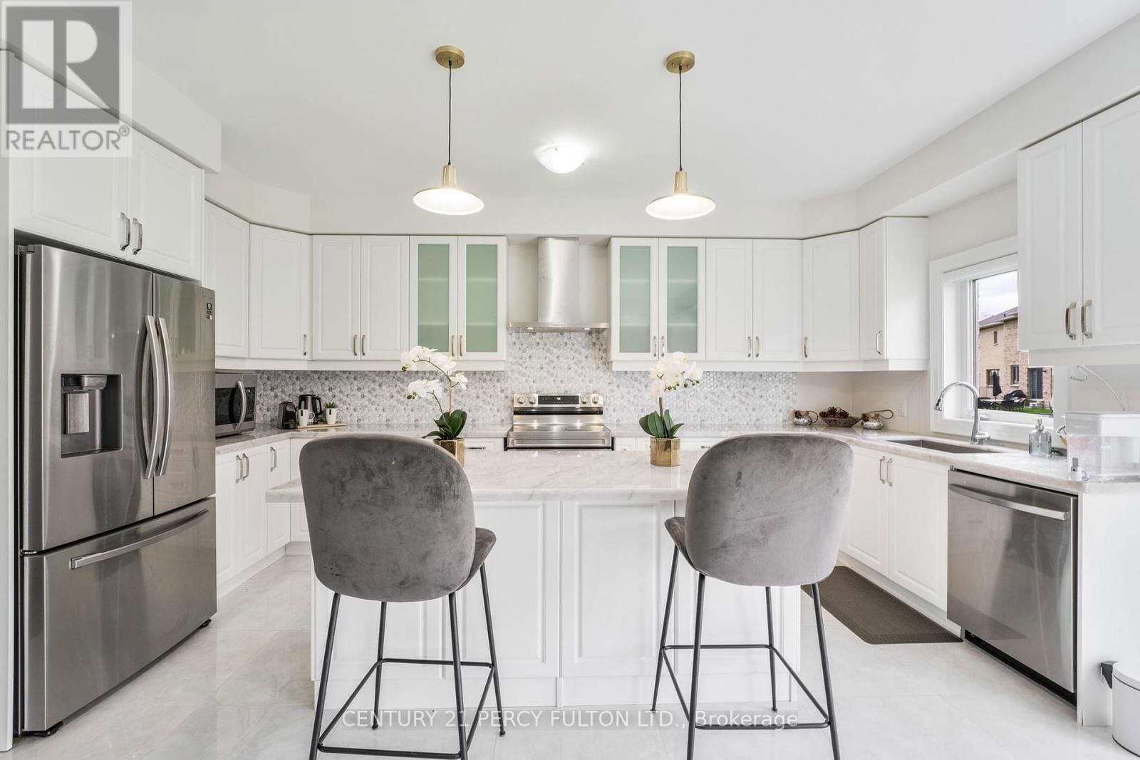 343 NORTHGLEN BOULEVARD WEST Image 3