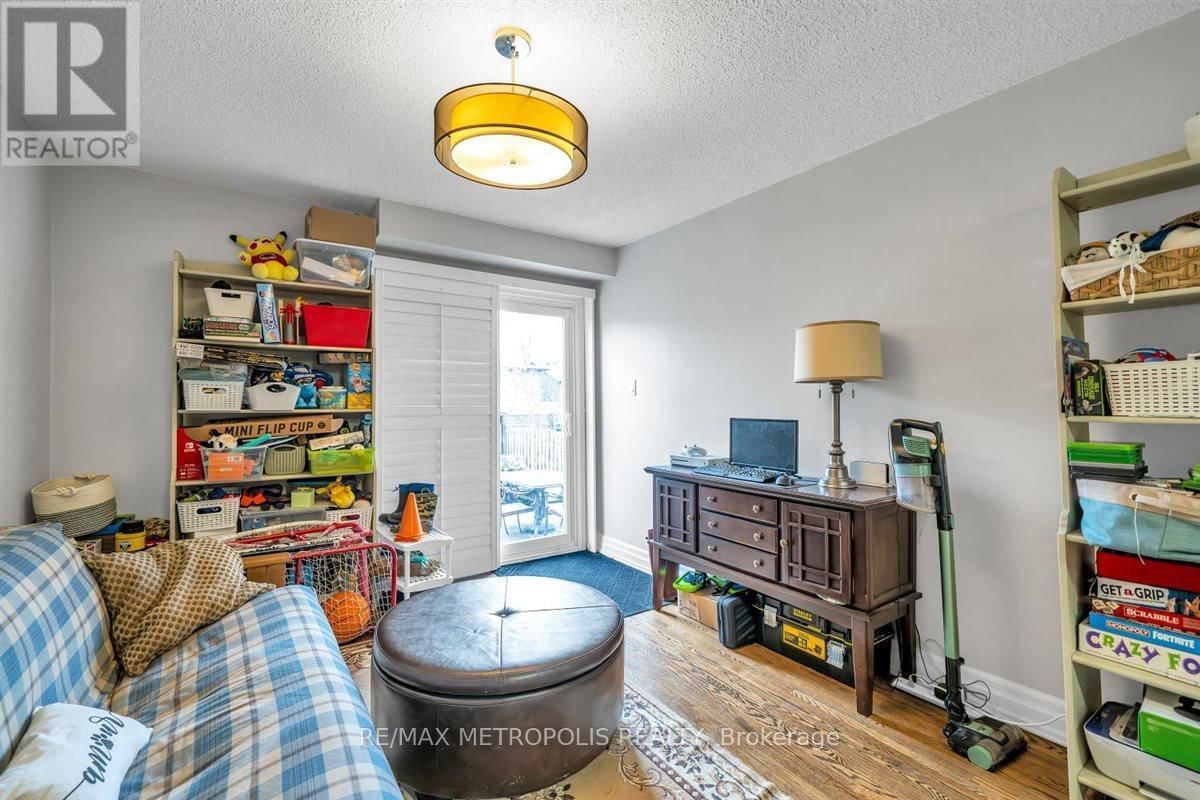 1125 CEDARCROFT CRESCENT Image 21